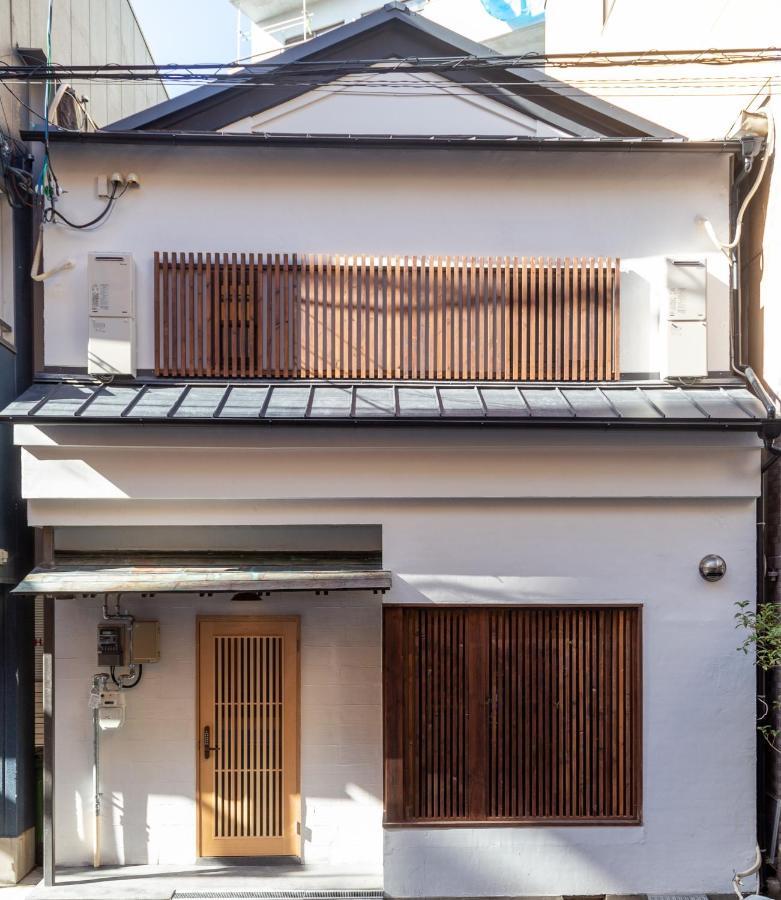 静響の宿 Silent Echo Inn Осака Экстерьер фото