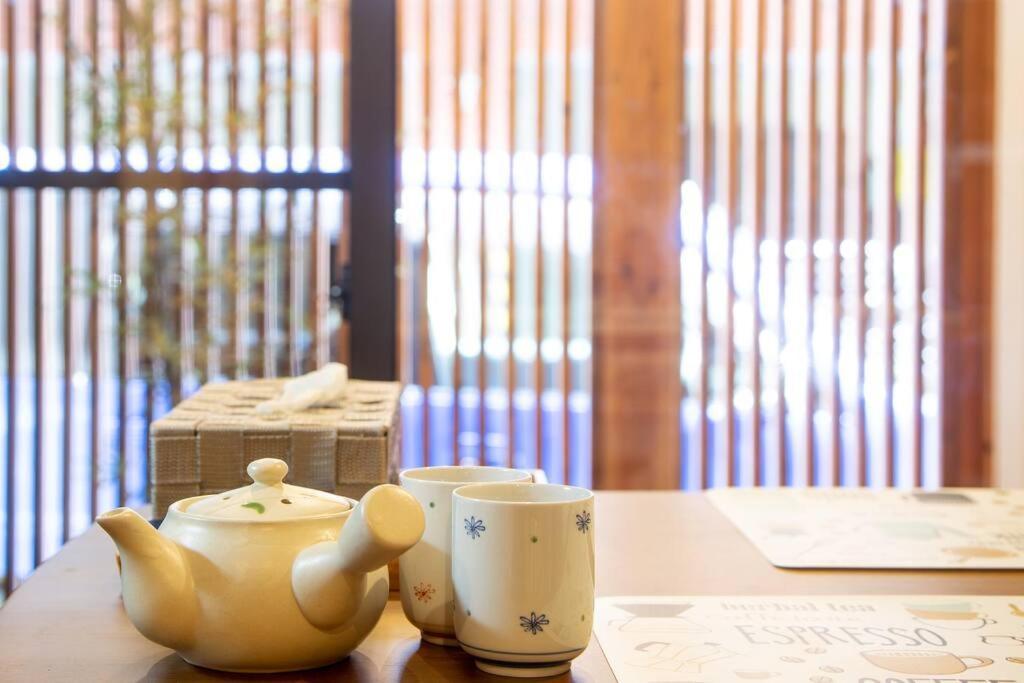 静響の宿 Silent Echo Inn Осака Экстерьер фото